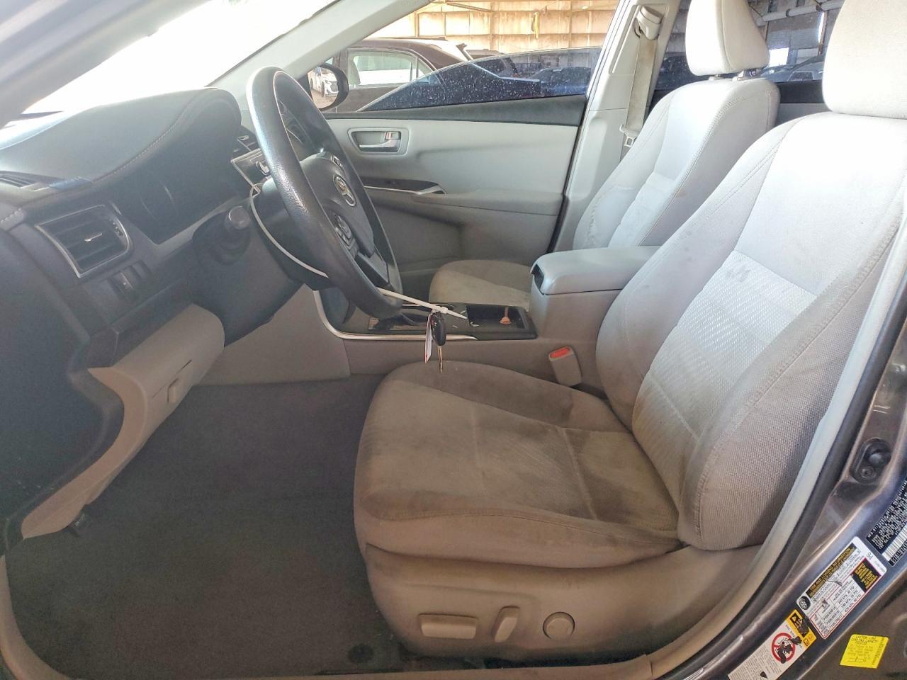 2017 Toyota Camry Le - Image 7