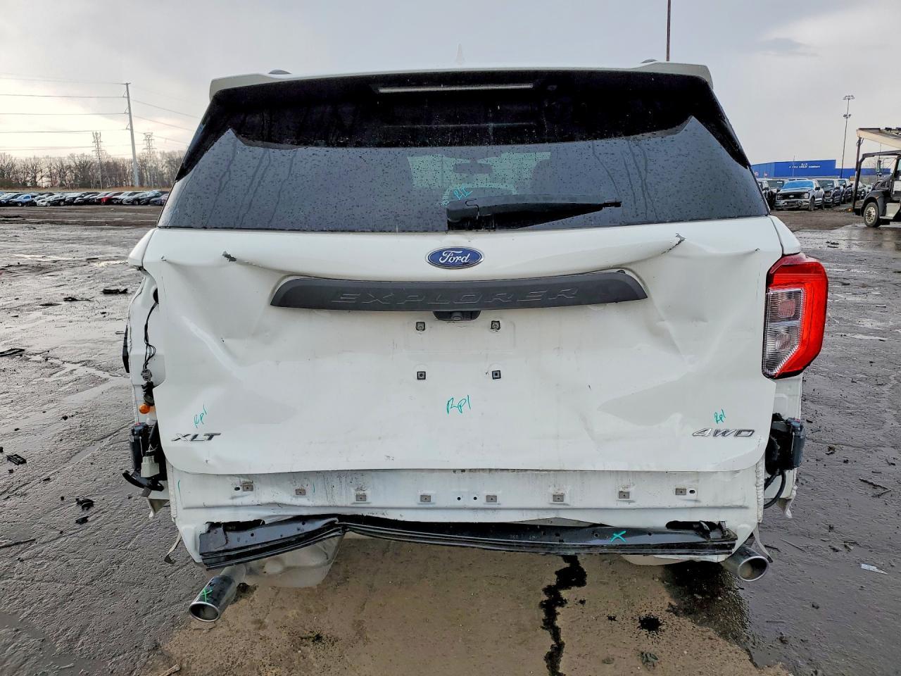 2023 Ford Explorer Xlt - Image 6