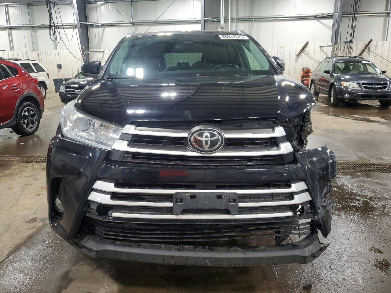 2017 Toyota Highlander Xle - Image 5