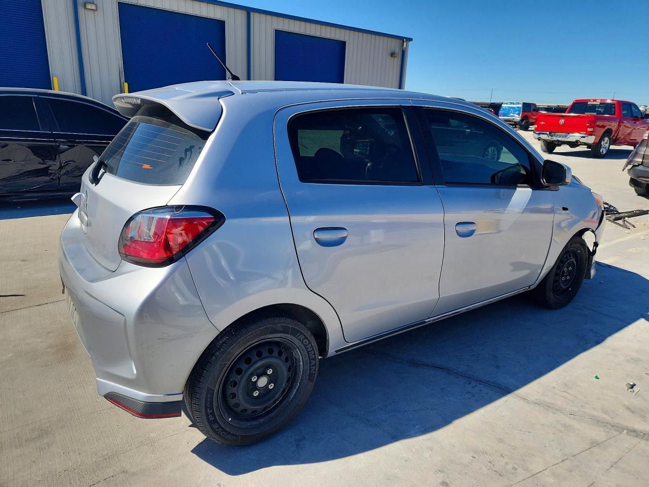 2022 Mitsubishi Mirage Es - Image 3
