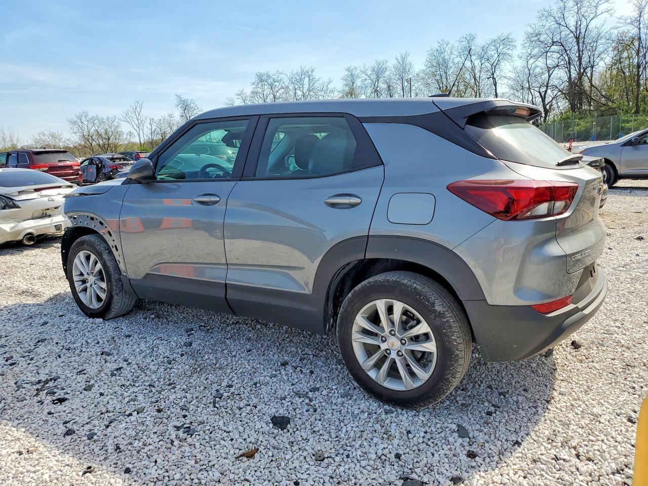 2023 Chevrolet Trailblazer Ls - Фото 2