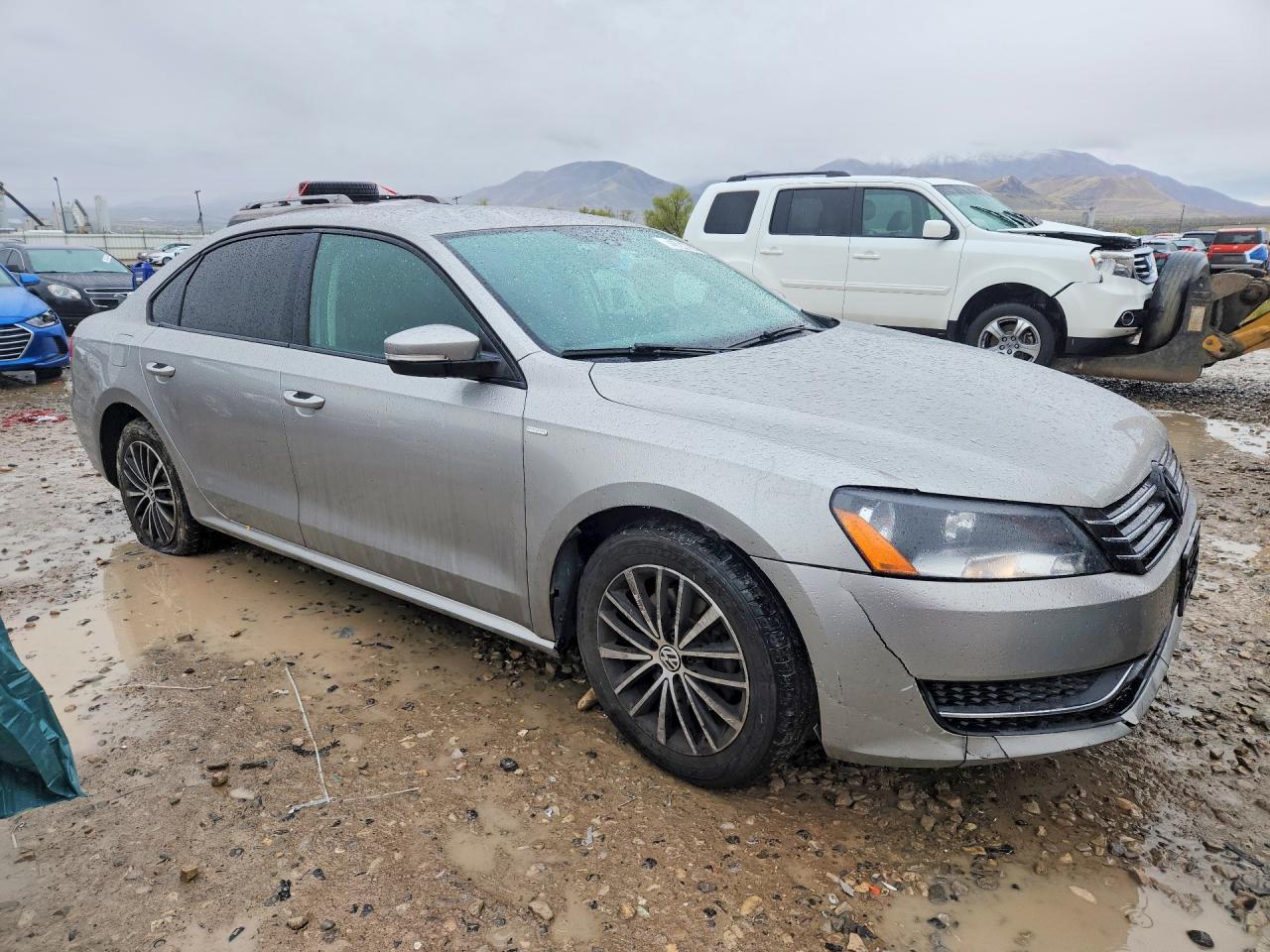 2014 Volkswagen Passat S - Фото 4