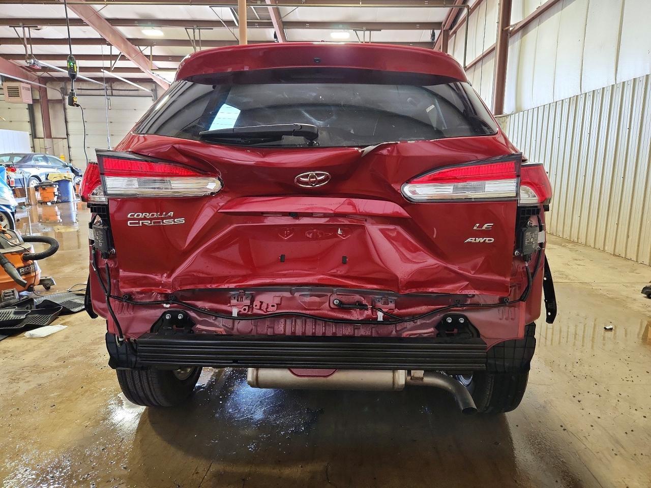 2024 Toyota Corolla Cross Le - Фото 6