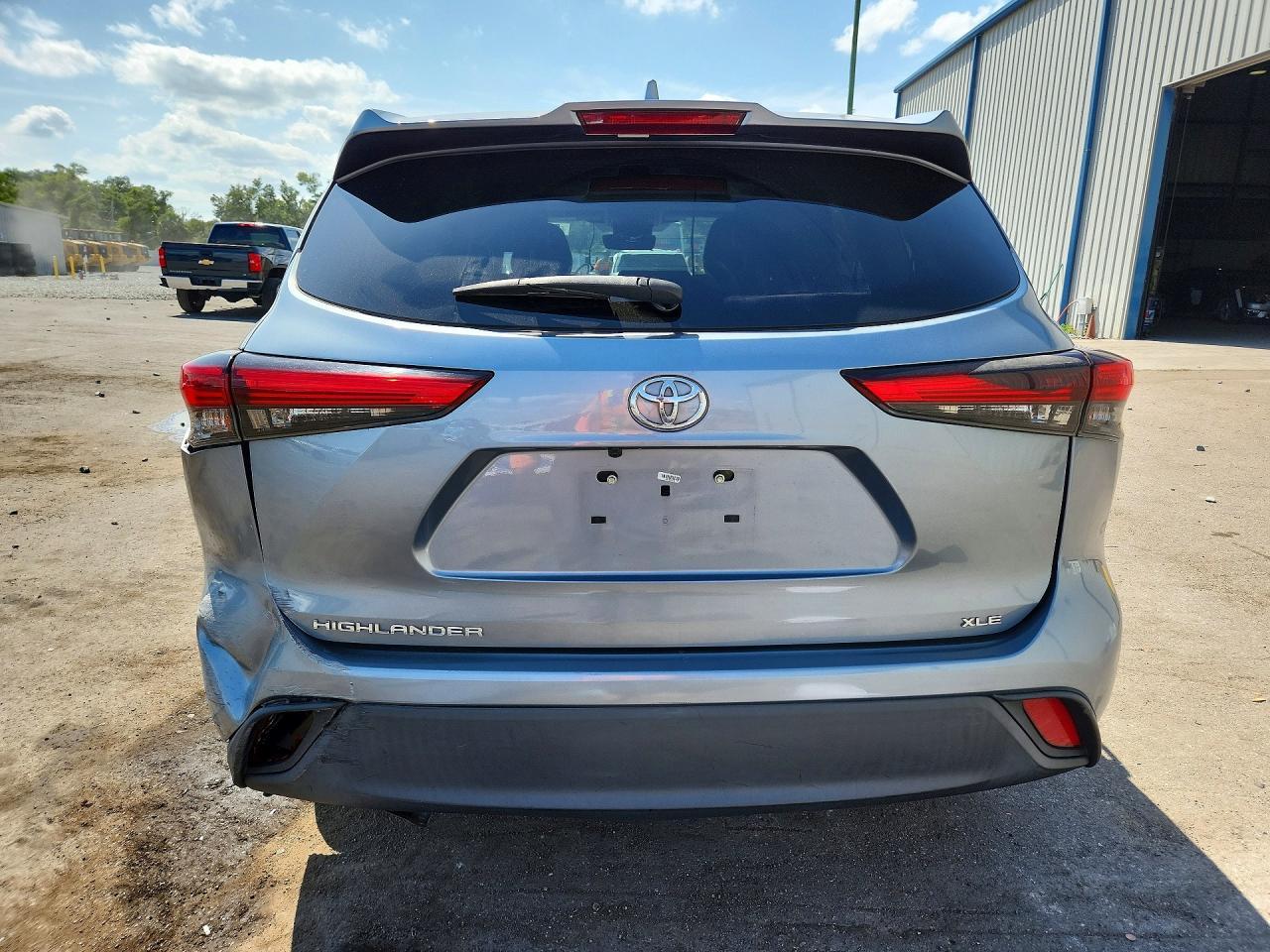 2020 Toyota Highlander Xle - Image 6