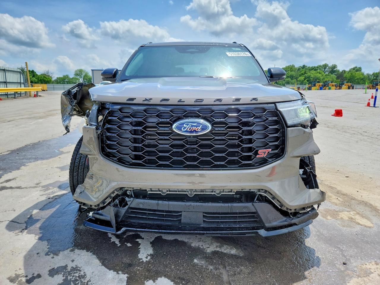 2026 Ford Explorer St - Image 5