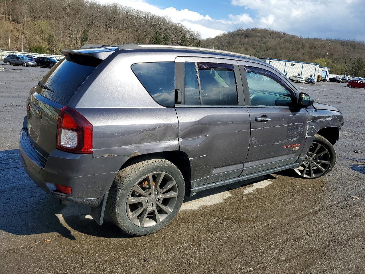 2016 Jeep Compass Sport - Фото 3