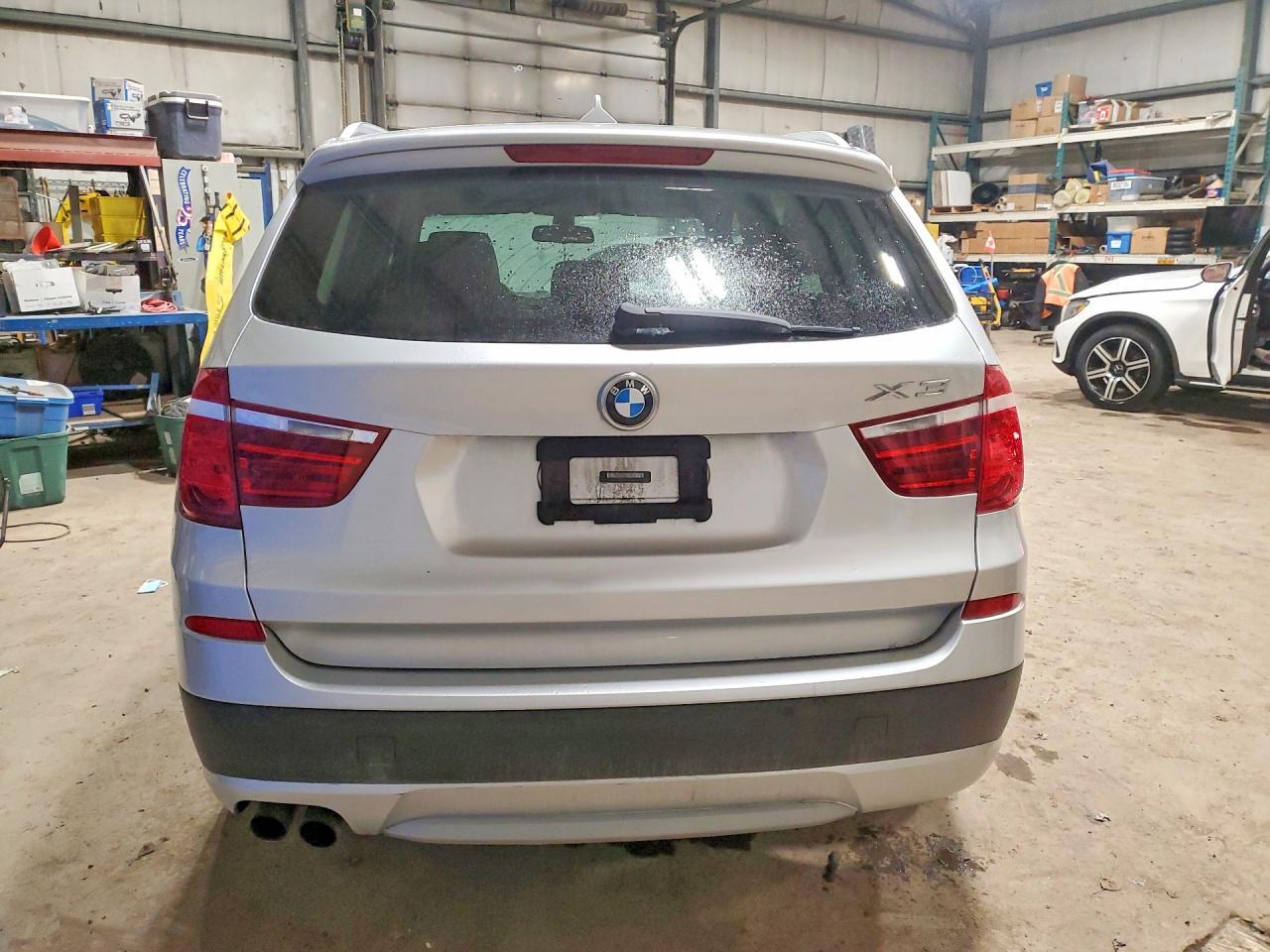 2011 BMW X3 xDrive28I - Image 6