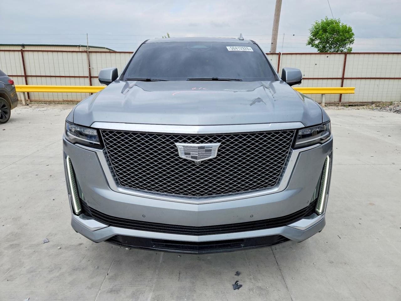 2023 Cadillac Escalade Premium Luxury - Image 5