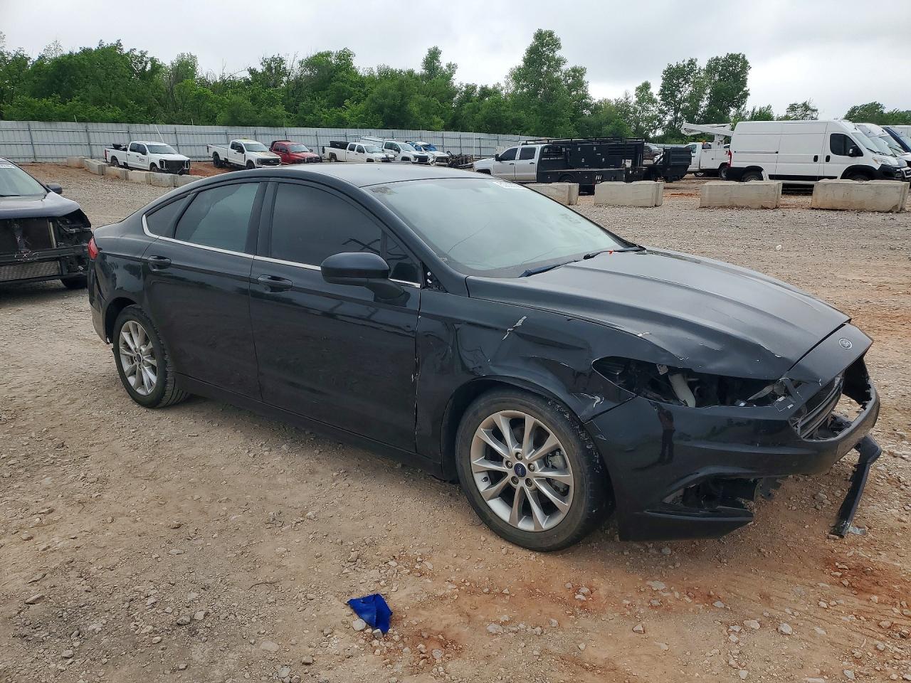 2017 Ford Fusion Se - Фото 4