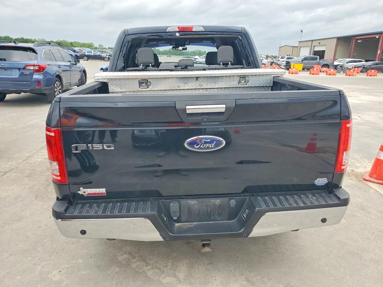 2016 Ford F150 Supercrew - Фото 6