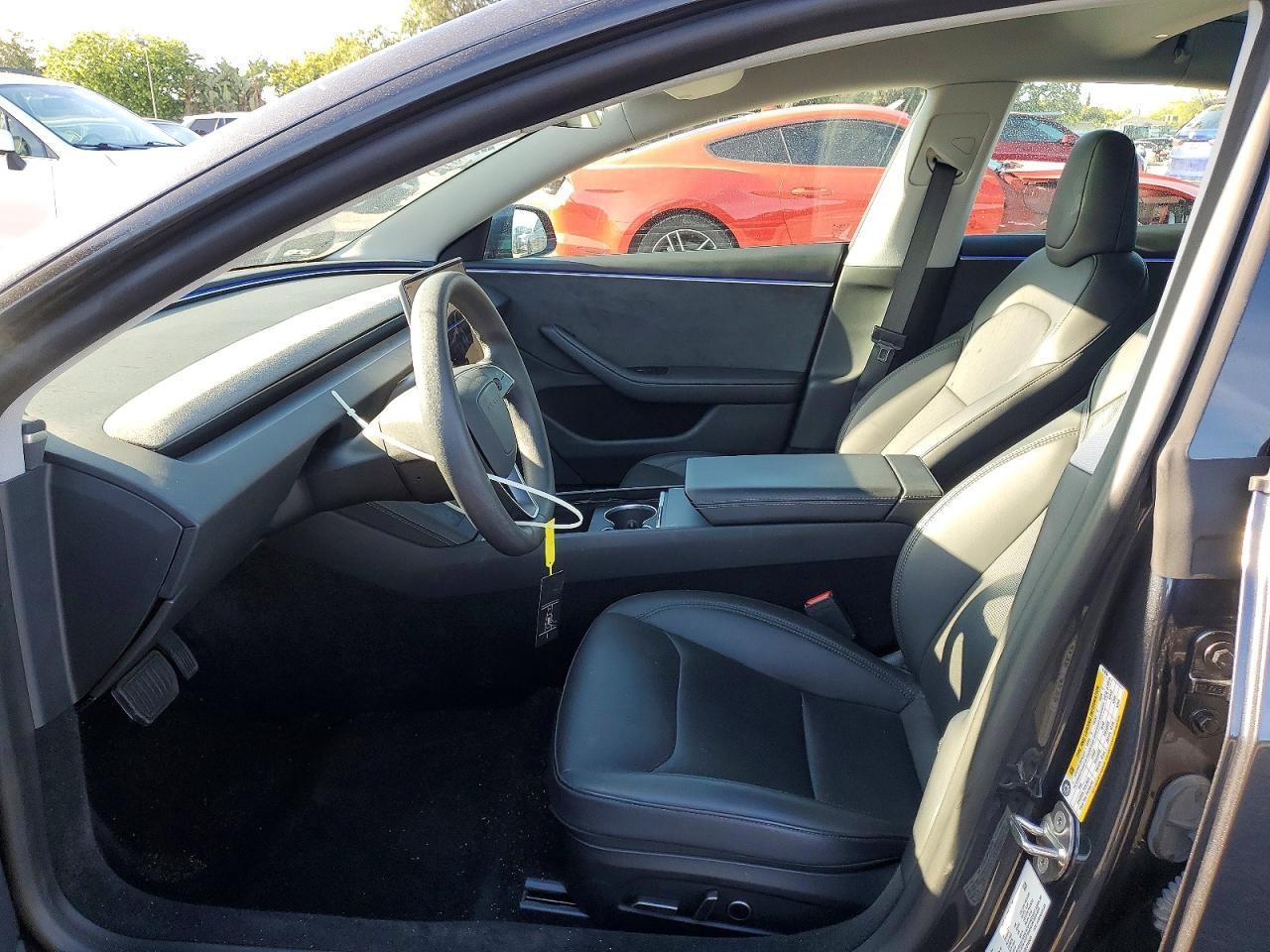 2024 Tesla Model 3 - Фото 7