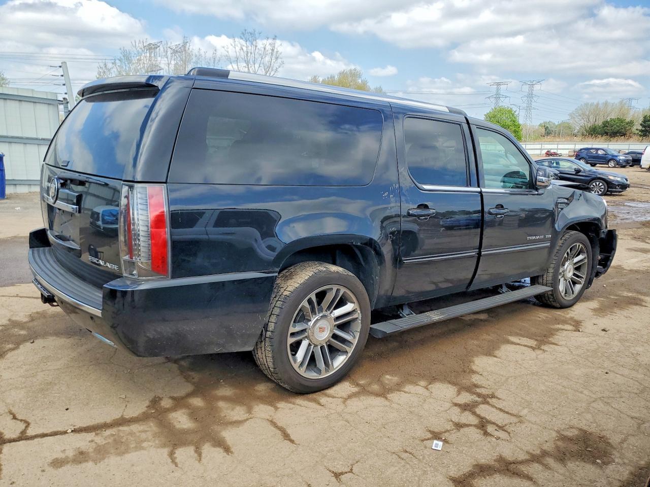 2013 Cadillac Escalade Esv Premium - Фото 3