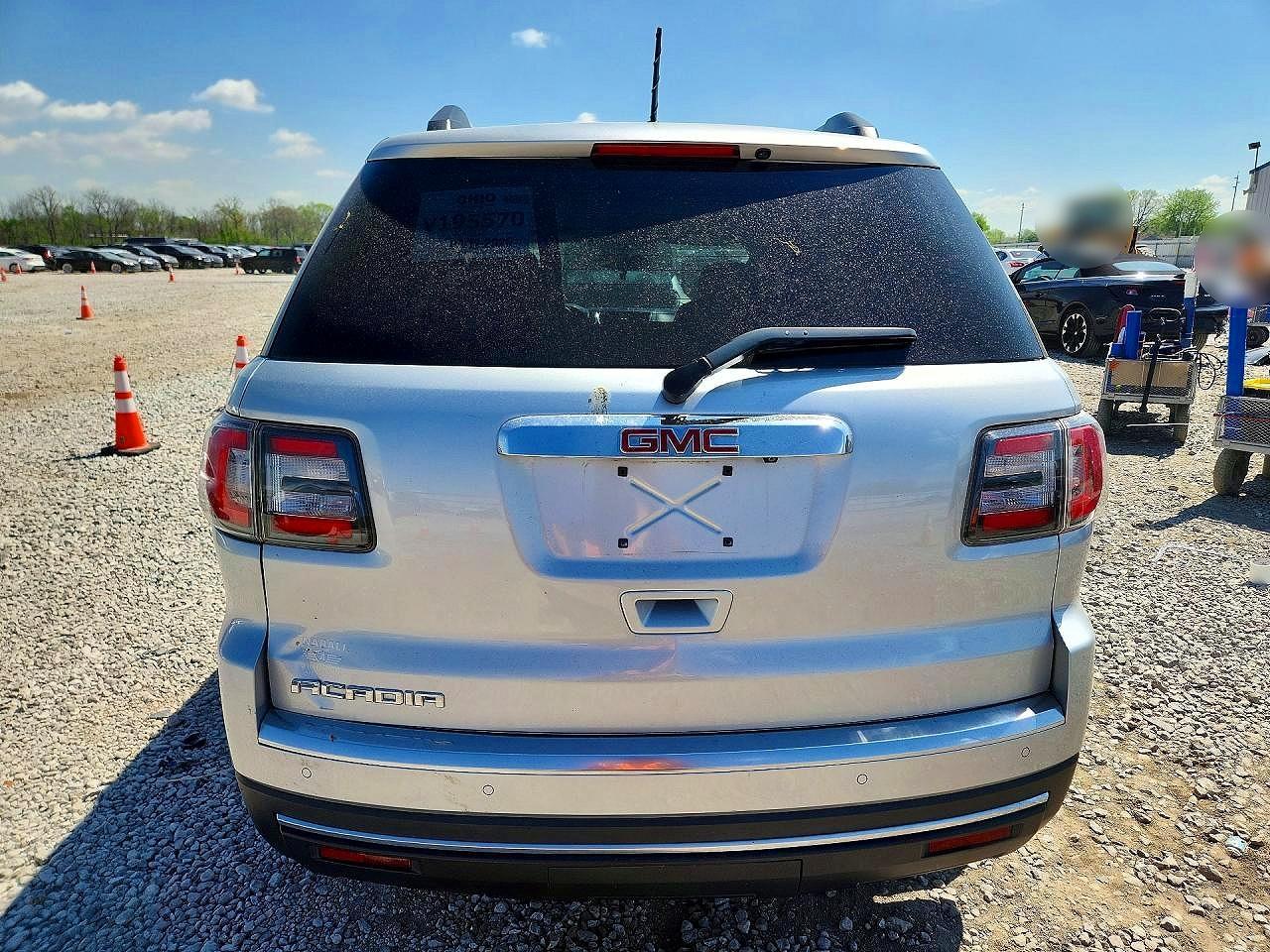 2015 GMC Acadia Sle - Image 6