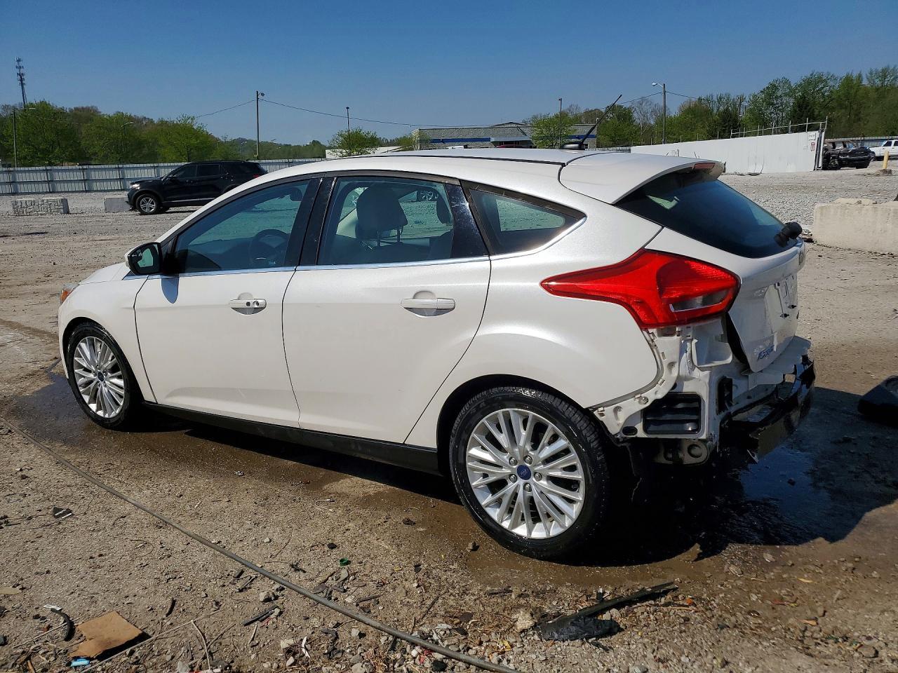 2016 Ford Focus Titanium - Фото 2