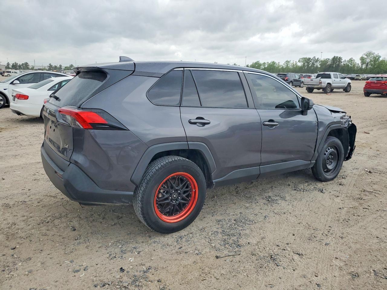 2023 Toyota Rav4 Le - Фото 3