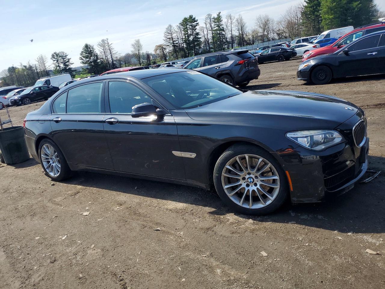 2014 BMW 750 Li - Image 4