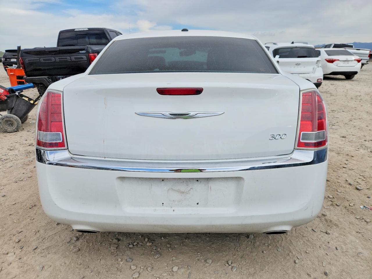 2014 Chrysler 300 - Фото 6