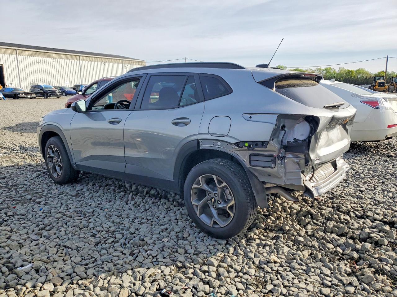 2025 Chevrolet Trax 1Lt - Фото 2