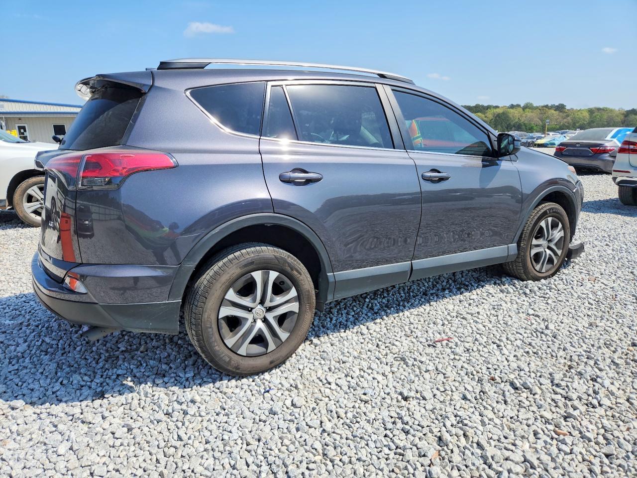 2017 Toyota Rav4 Le - Фото 3