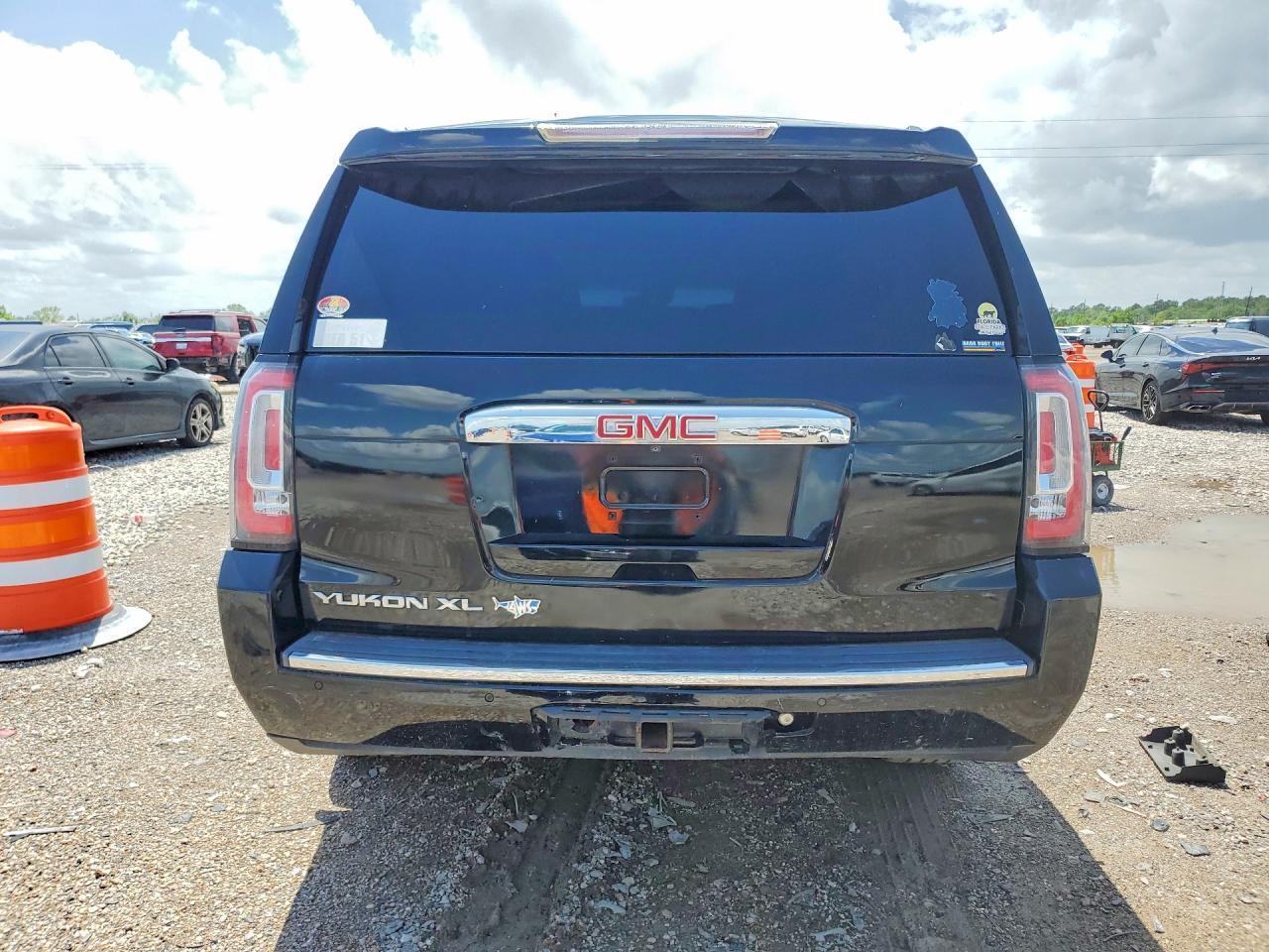 2017 GMC Yukon Xl Denali - Фото 6