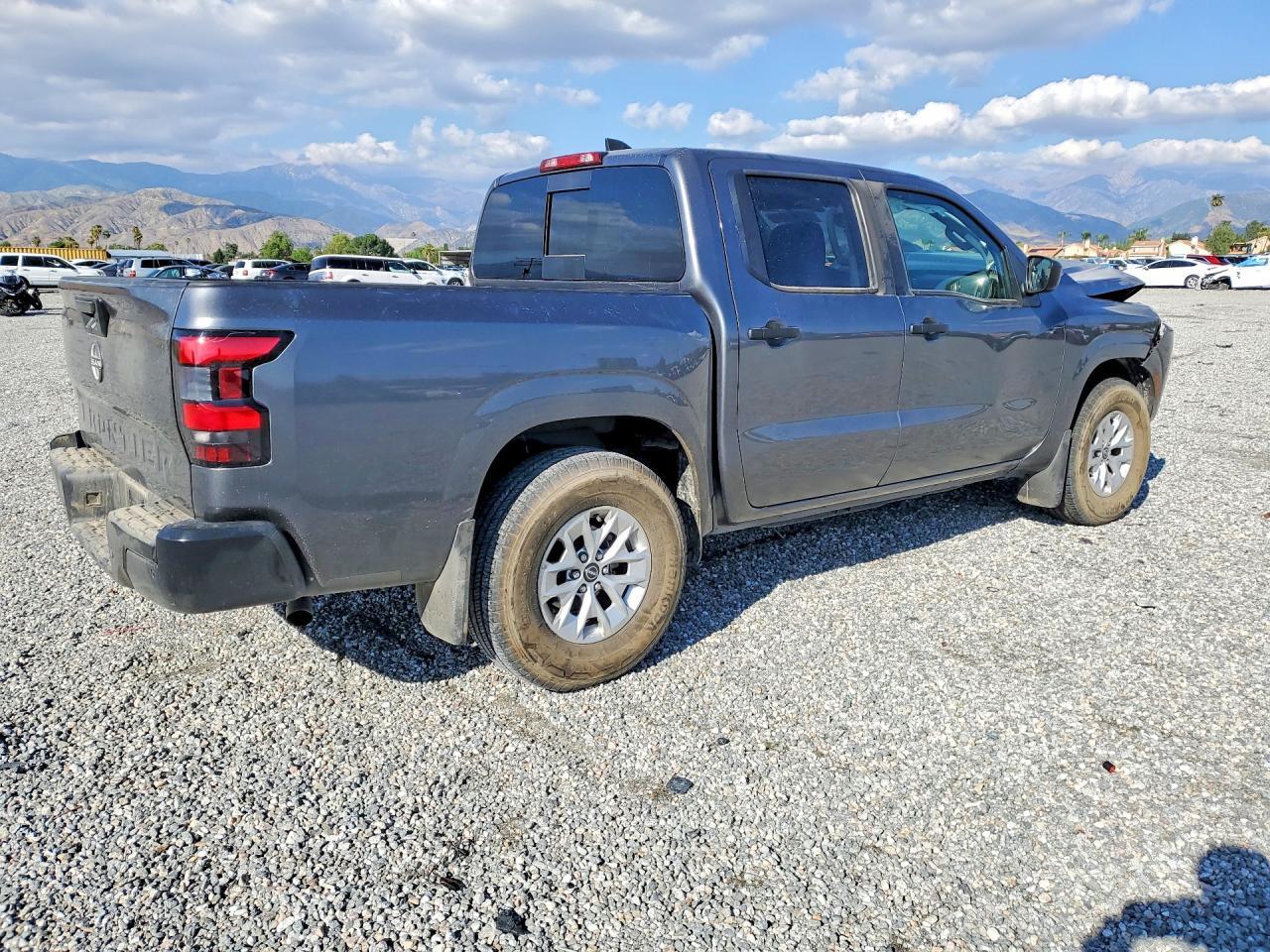 2025 Nissan Frontier S - Фото 3