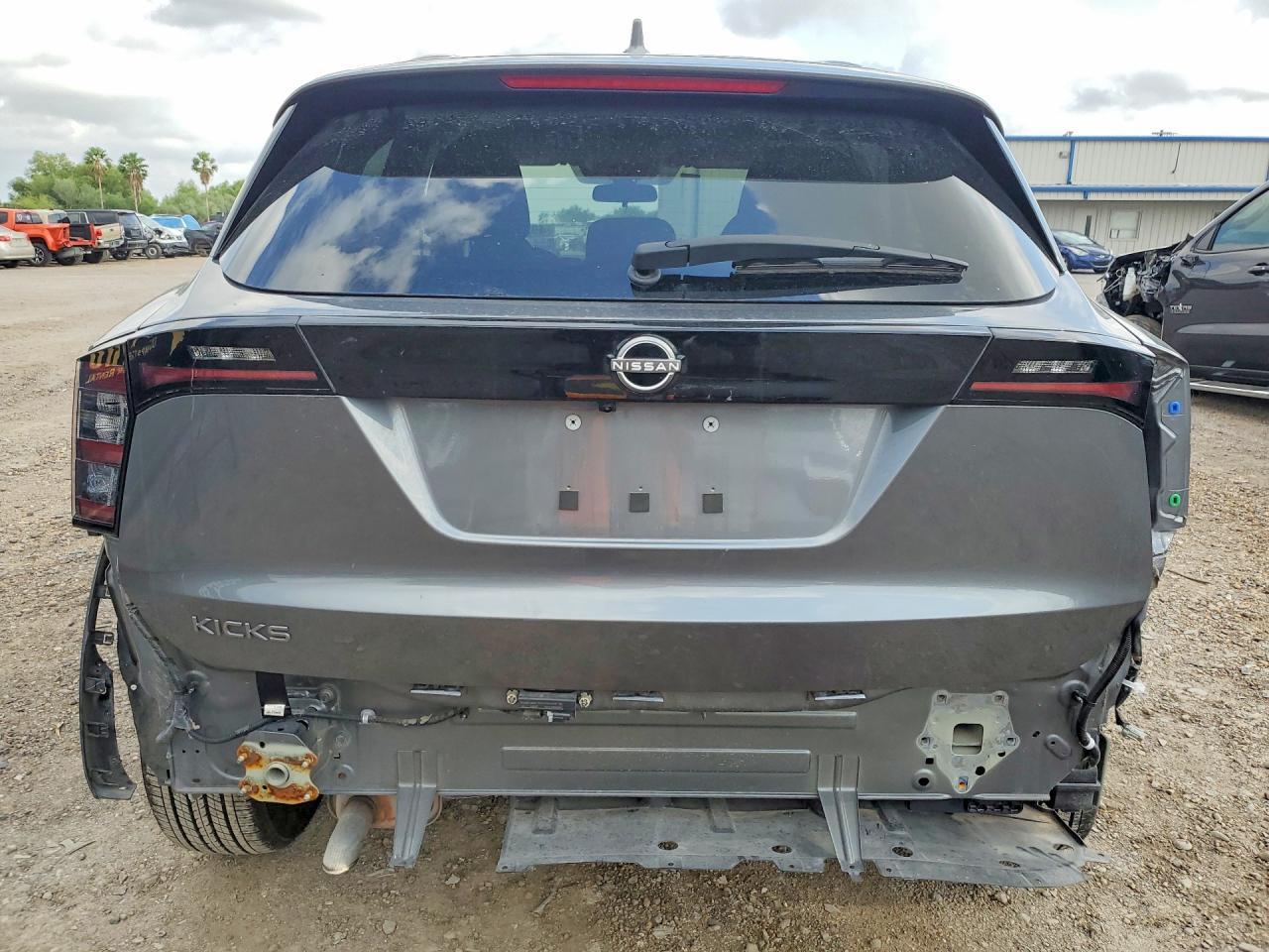 2025 Nissan Kicks Sv - Фото 6