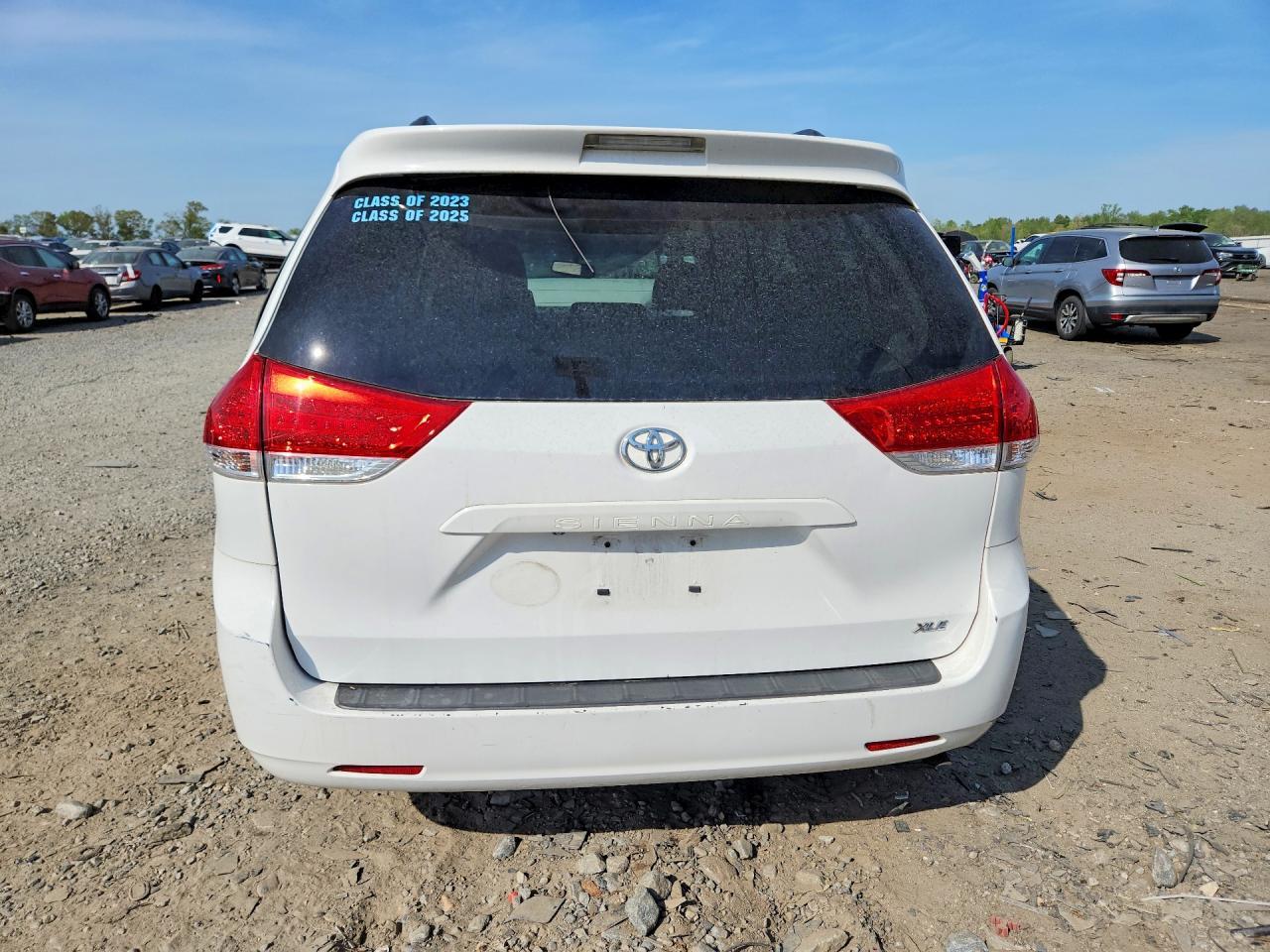 2014 Toyota Sienna Xle 8-Passenger - Фото 6