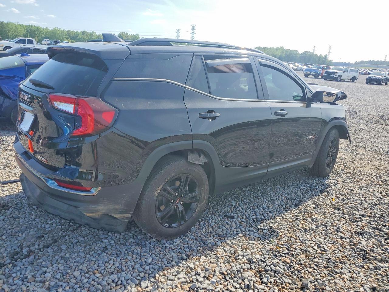 2024 GMC Terrain At4 - Фото 3