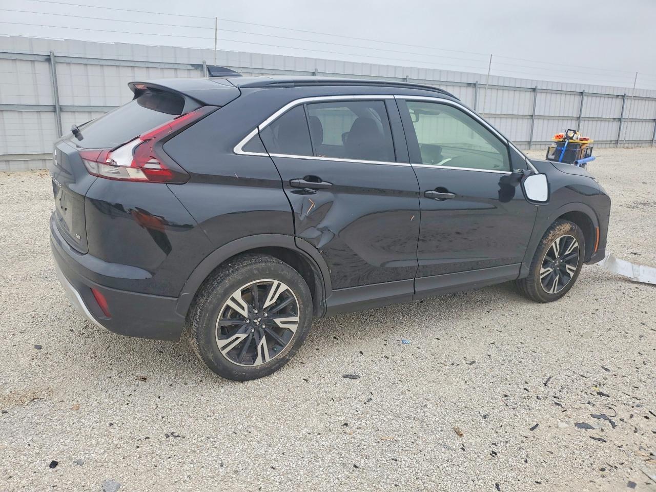 2024 Mitsubishi Eclipse Cross Se - Фото 3