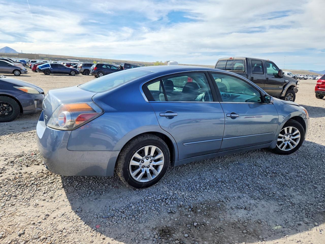 2010 Nissan Altima 2.5 - Image 3