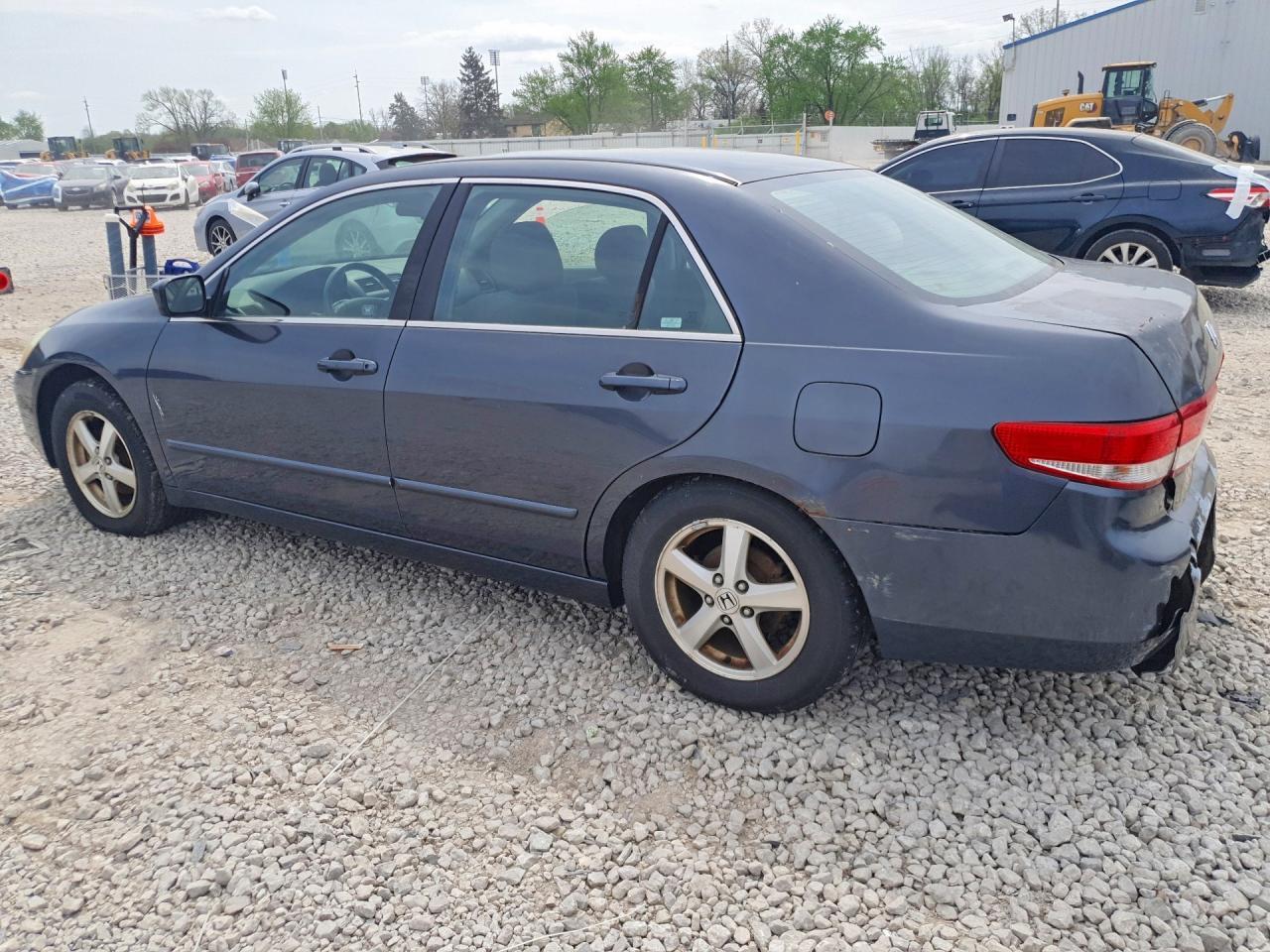 2003 Honda Accord - Фото 2