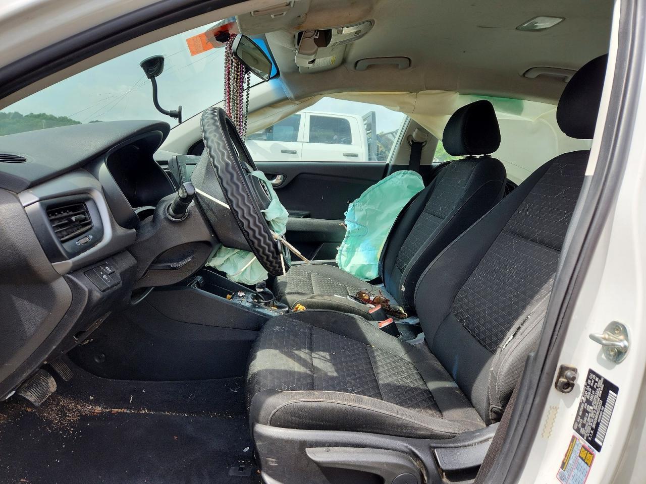 2019 Kia Rio S - Фото 7