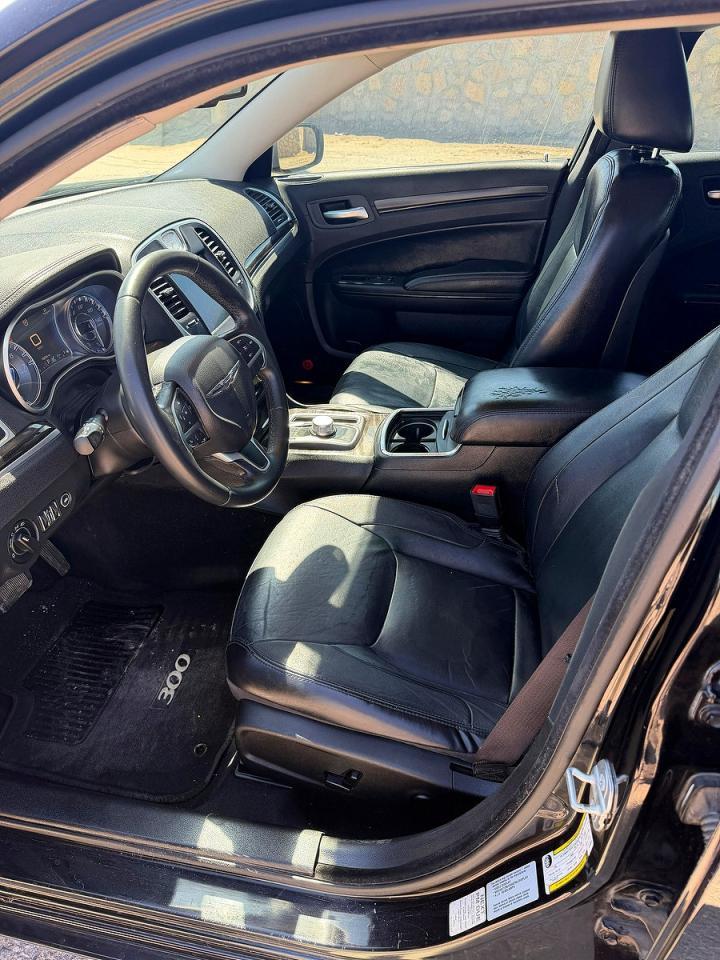 2015 Chrysler 300 Limited - Фото 5