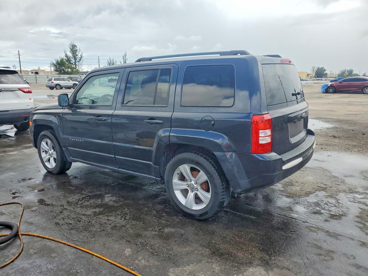 2014 Jeep Patriot Latitude - Фото 2