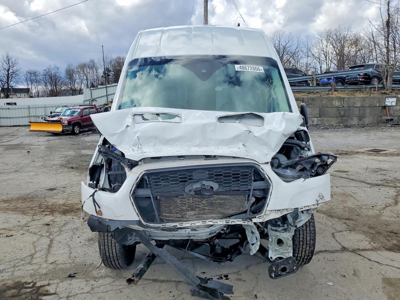 2023 Ford Transit 250 Delivery Van - Image 5