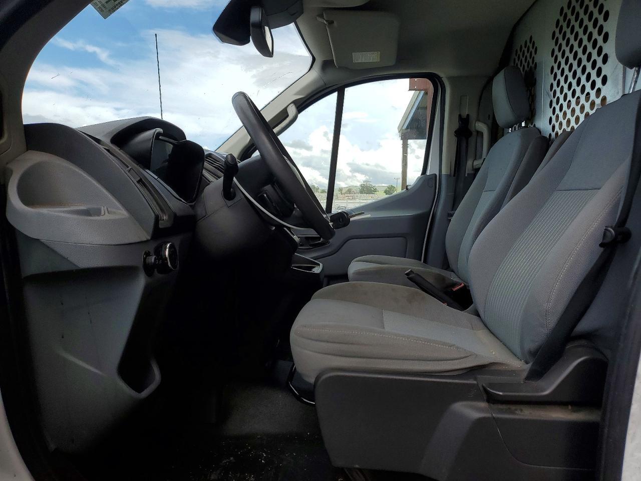 2016 Ford Transit 250 Delivery Van - Фото 7