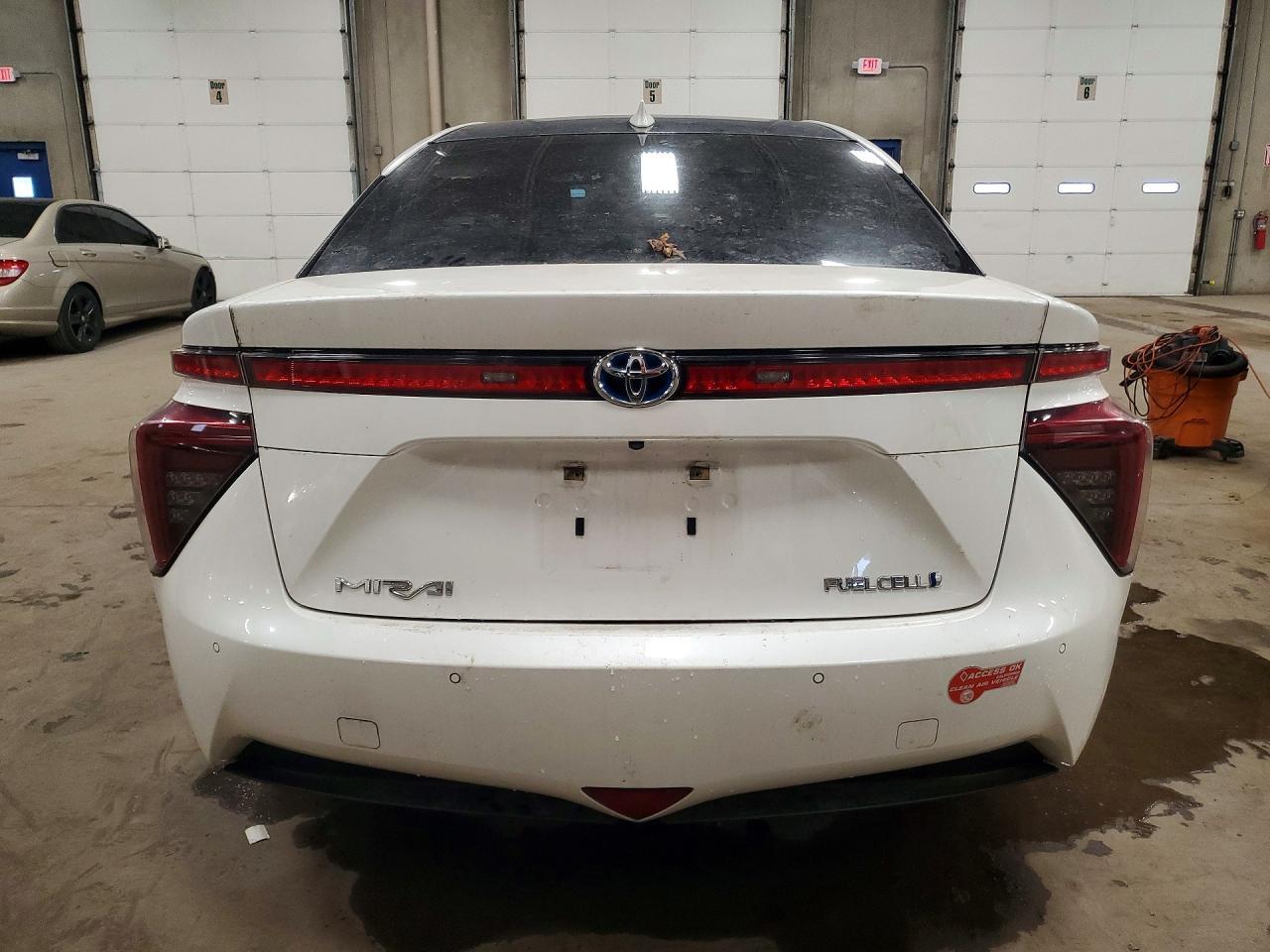 2017 Toyota Mirai Base - Image 6