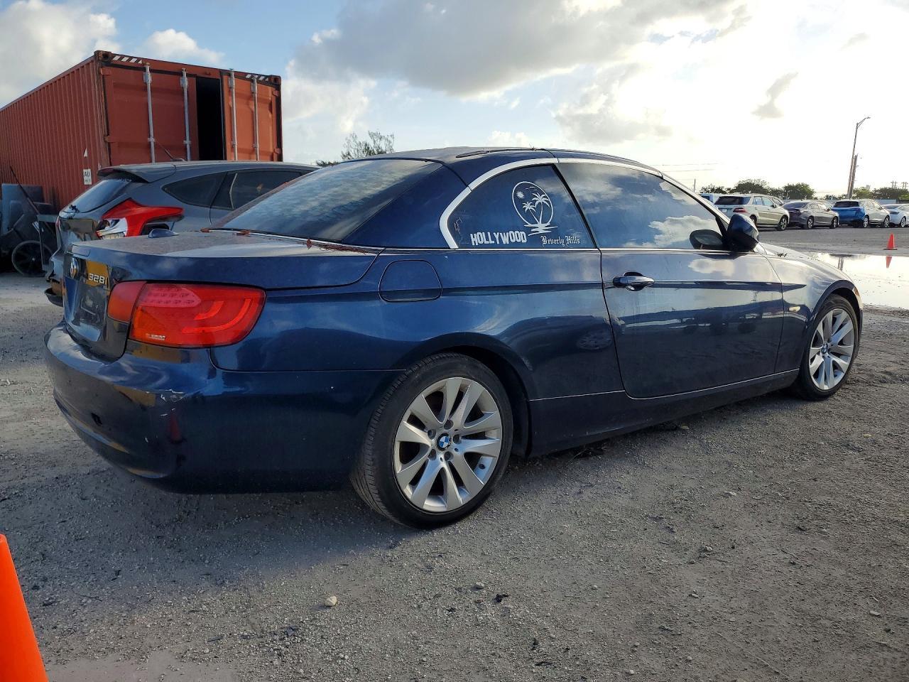 2012 BMW 328 I - Фото 3