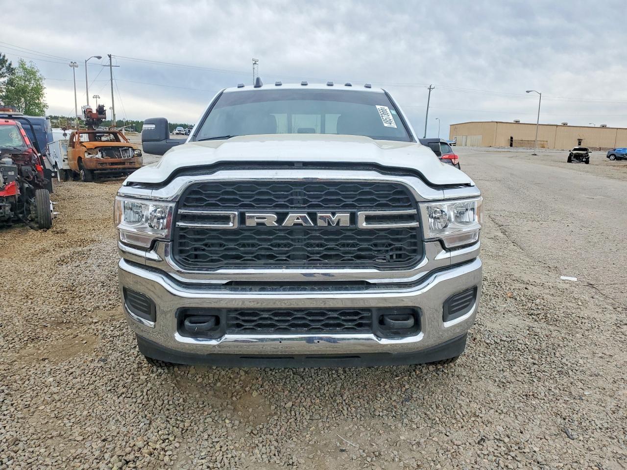 2024 Ram 3500 Tradesman - Фото 5