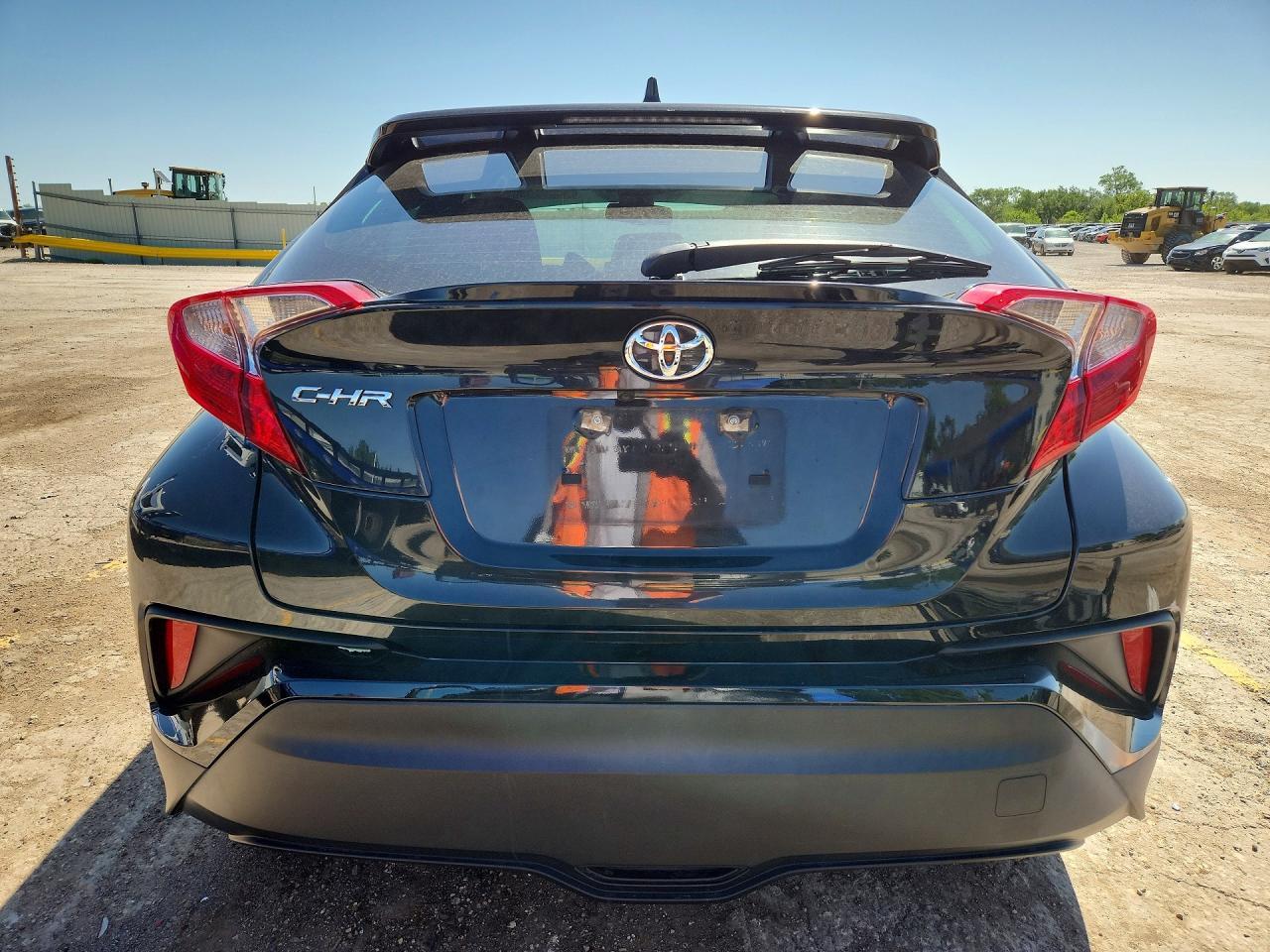 2019 Toyota C-Hr Xle - Image 6