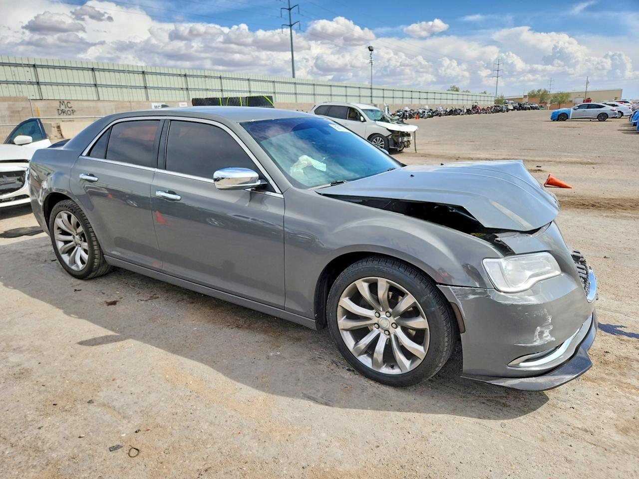 2018 Chrysler 300 Limited - Фото 4