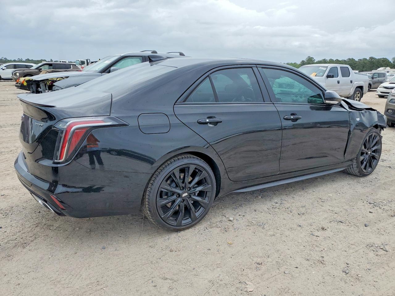 2026 Cadillac Ct4 Sport - Фото 3