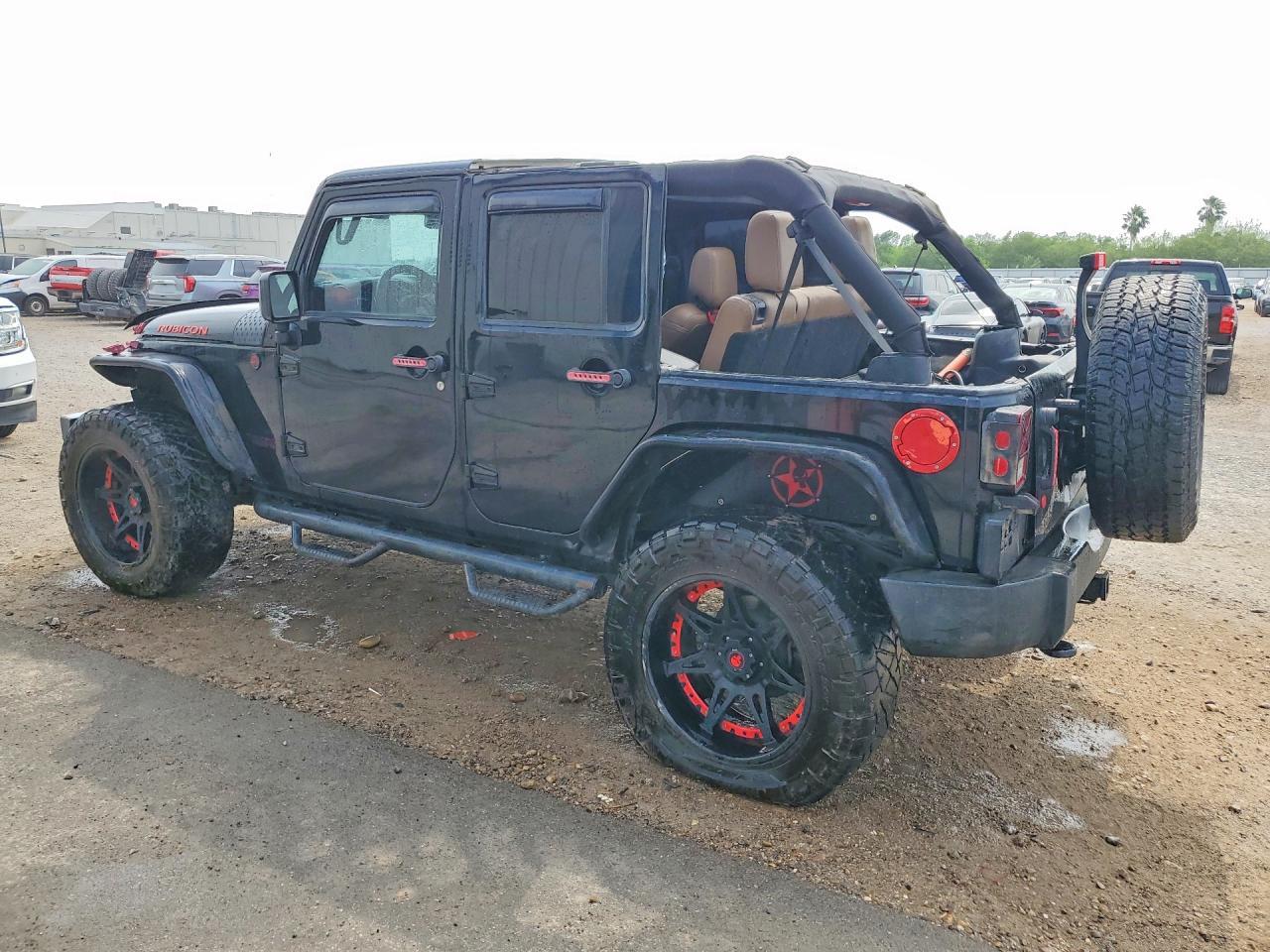 2015 Jeep Wrangler Unlimited Rubicon - Image 2