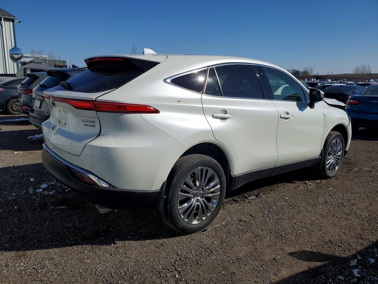 2022 Toyota Venza Le - Фото 3