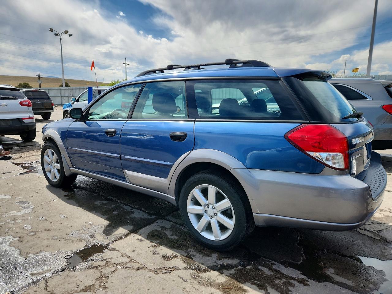 2008 Subaru Outback 2.5I - Image 2