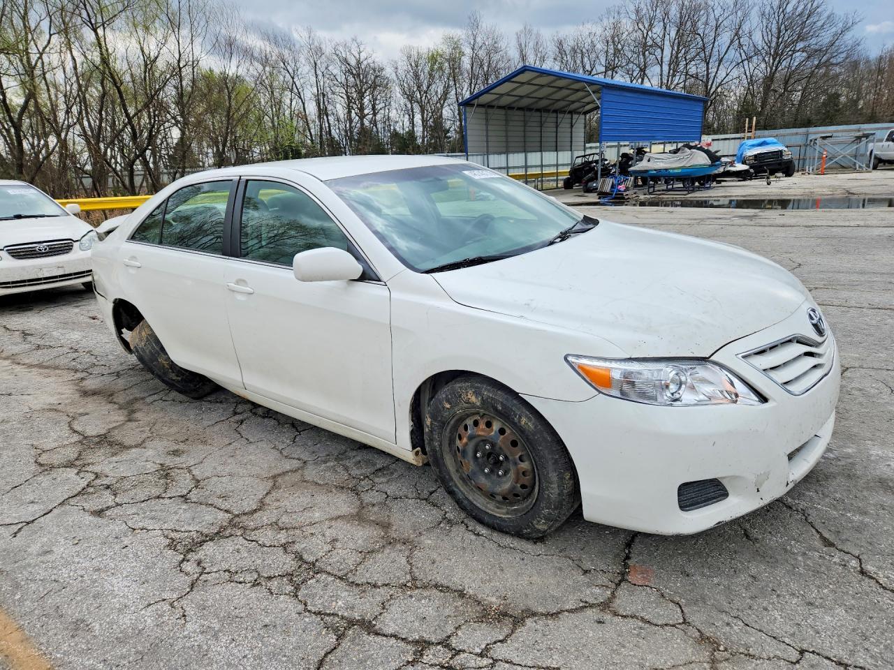 2011 Toyota Camry Base - Фото 4