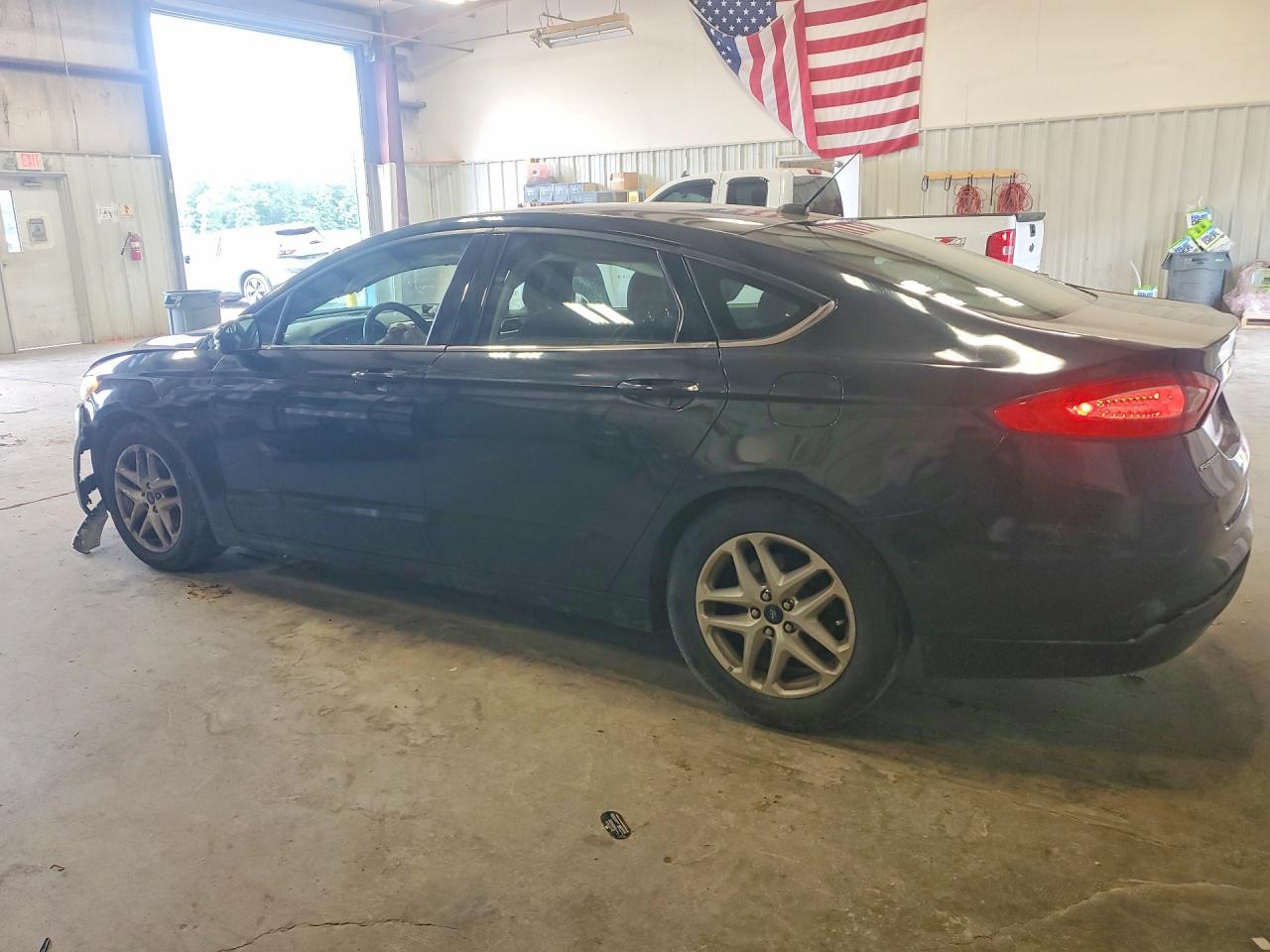 2014 Ford Fusion Se - Фото 2