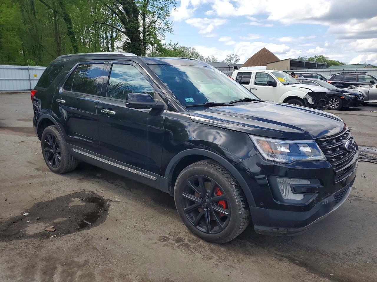 2017 Ford Explorer Limited - Image 4