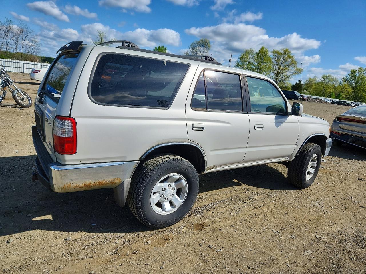 1999 Toyota 4Runner Sr5 - Image 3