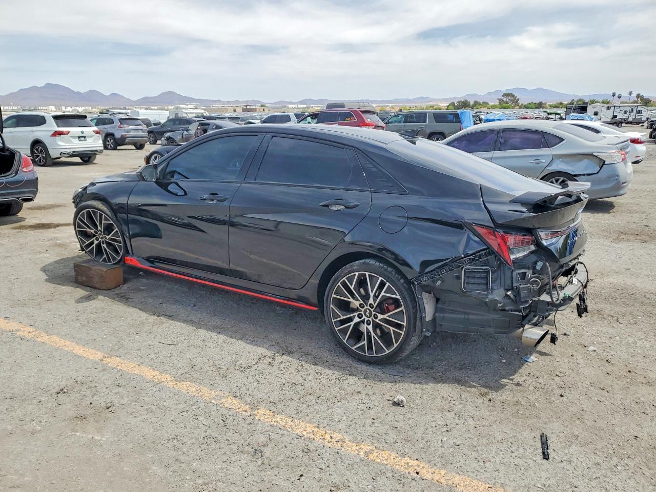 2023 Hyundai Elantra N Base - Image 2